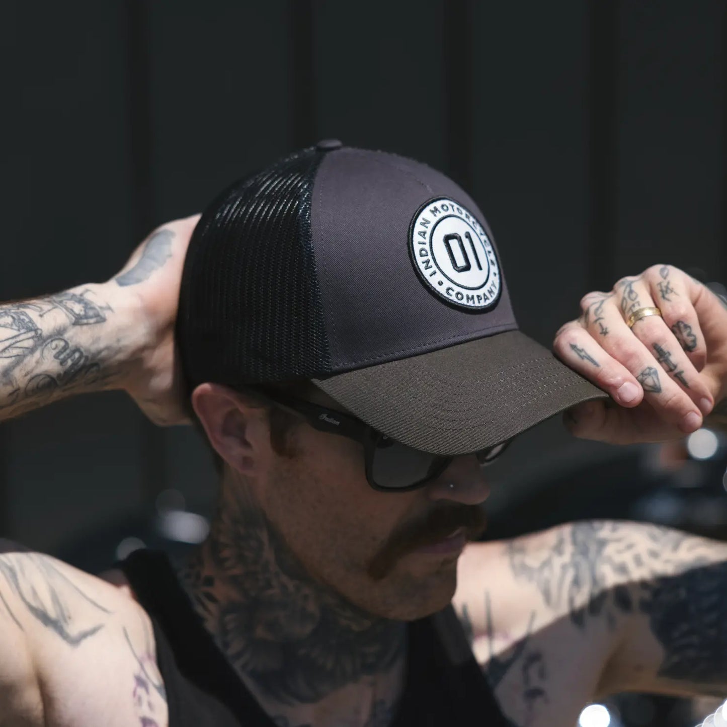 01 PATCH TRUCKER
