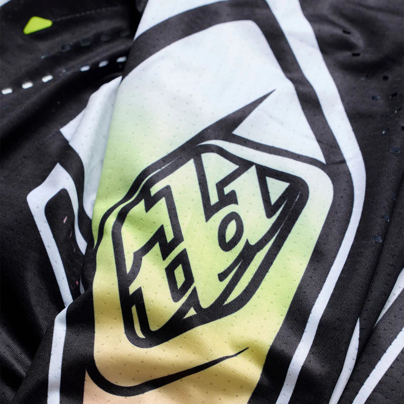 SE ULTRA JERSEY; PROTON