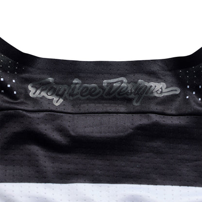 SE ULTRA JERSEY; PROTON
