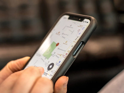 IPHONE SCREEN PROTECTOR