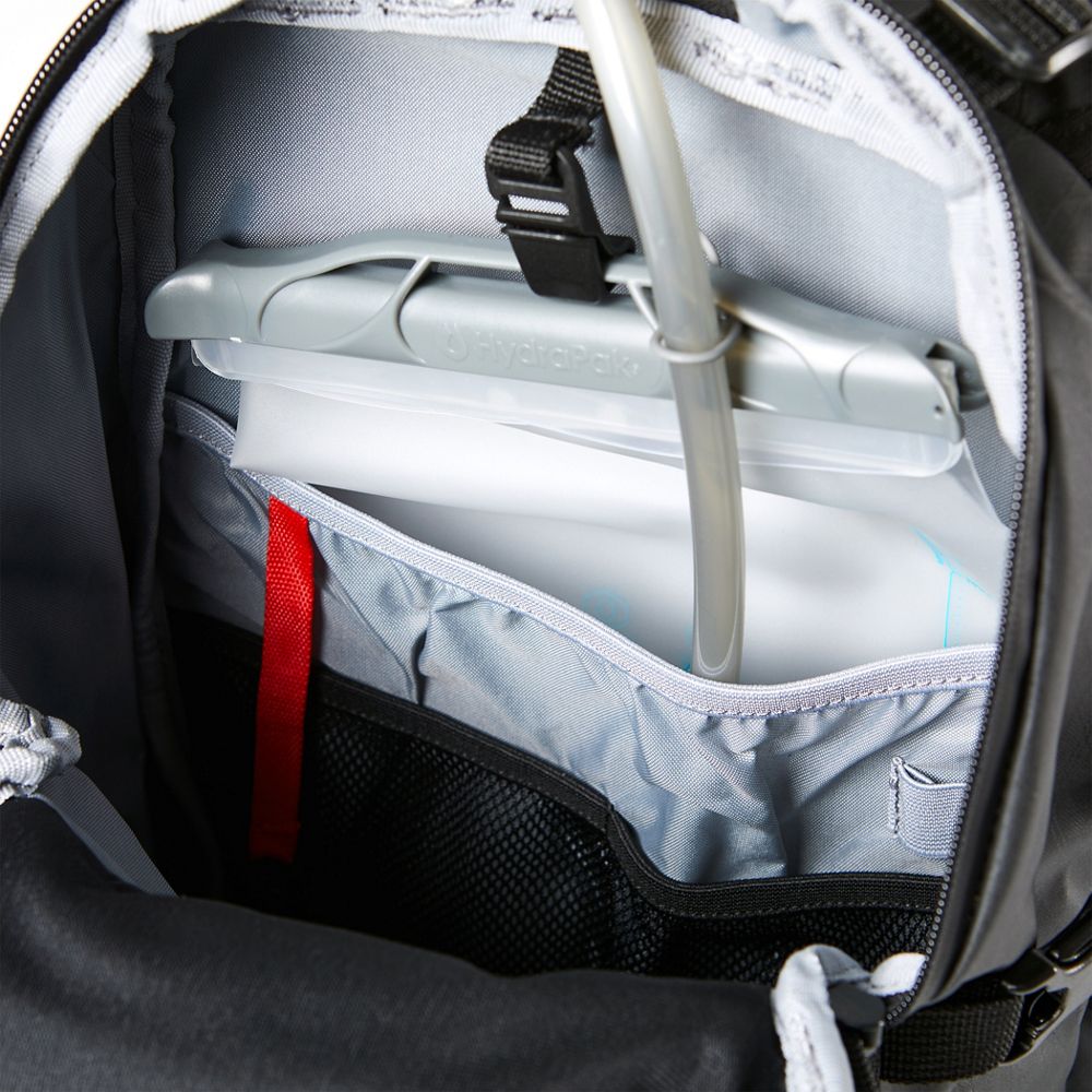 UTILITY HYDRATION PACK- MEDIUM