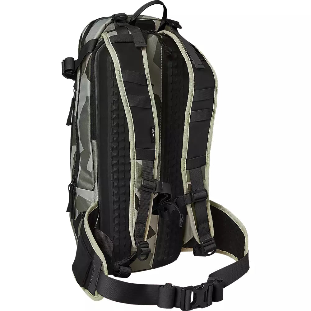 UTILITY 18L HYDRATION PACK- LARGE