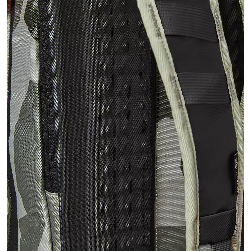 UTILITY 18L HYDRATION PACK- LARGE