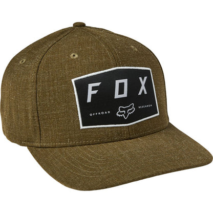 BADGE FLEXFIT HAT